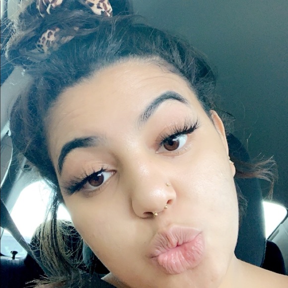 Meet your Posher, Milliana - Picture 1 of 1